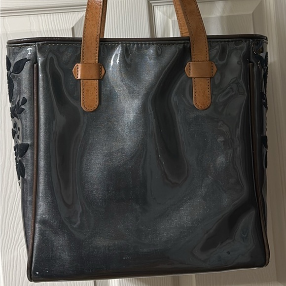 Elegant Black Floral Tote Bag - Picture 2 of 6